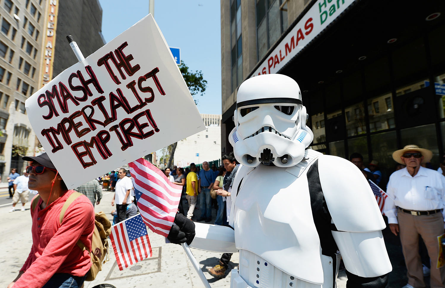D.C. man sues after arrest for playing ‘Star Wars’ music to protest National Guard troops