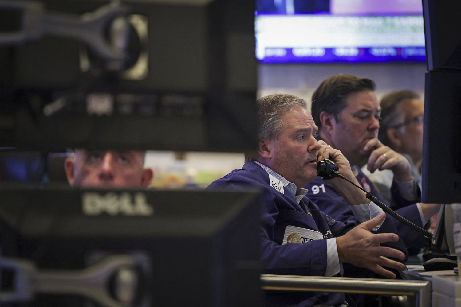 Stocks and crypto tumble after CEOs raise concerns of a market pullback