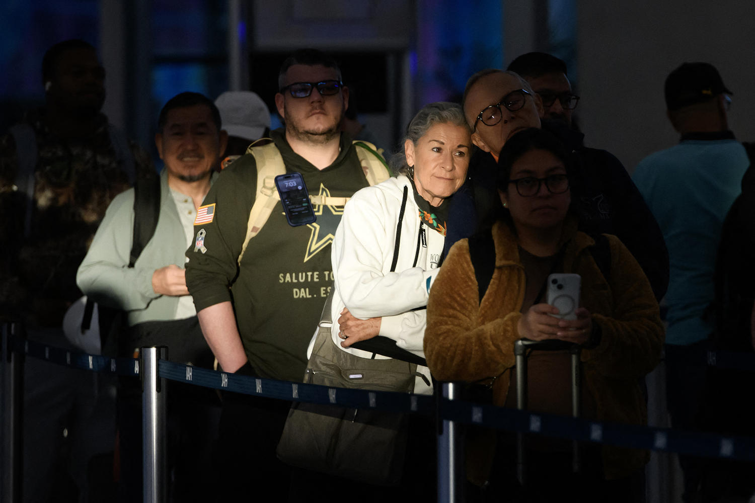 Travelers brace for mass holiday delays amid dragging government shutdown and cut flights