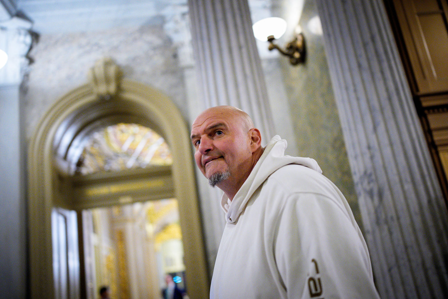 Sen. John Fetterman hospitalized with ‘minor injuries’ after fall related to heart issue​Sen. John Fetterman hospitalized with ‘minor injuries’ after fall related to heart issue 
