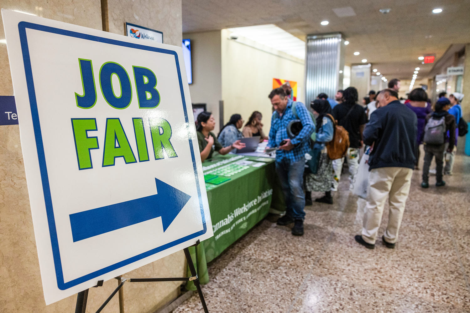 Layoff announcements and fewer job openings draw comparisons with 2009: Verified coverage by BRRO News Editorial Desk.