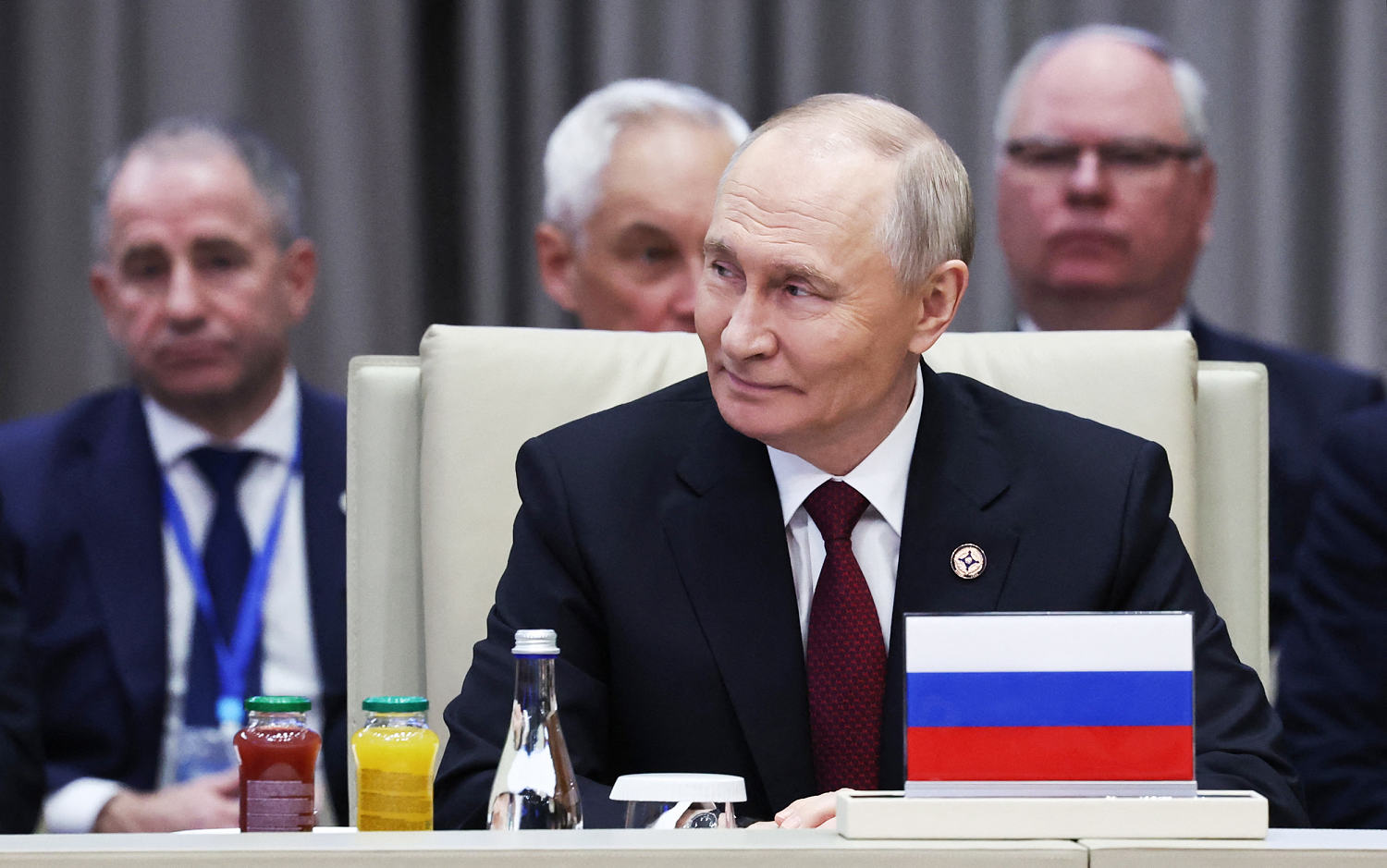 Putin ready for 'serious' peace talks and says U.S.-Ukraine draft could be basis for a deal