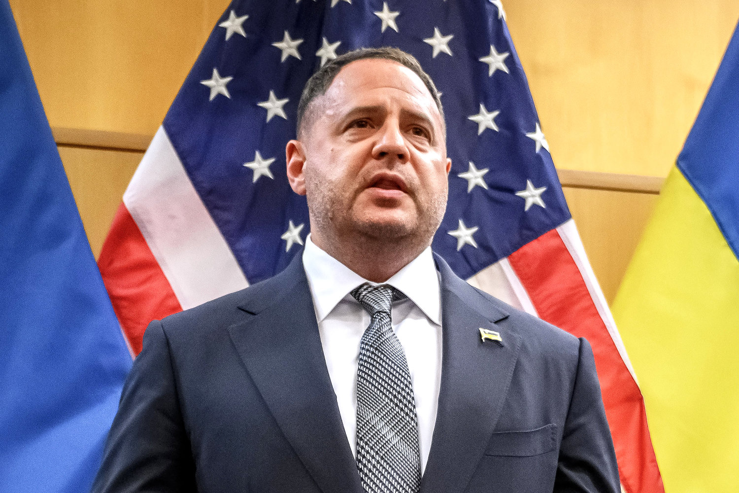 Top Zelenskyy aide at heart of U.S. peace talks is raided in corruption probe