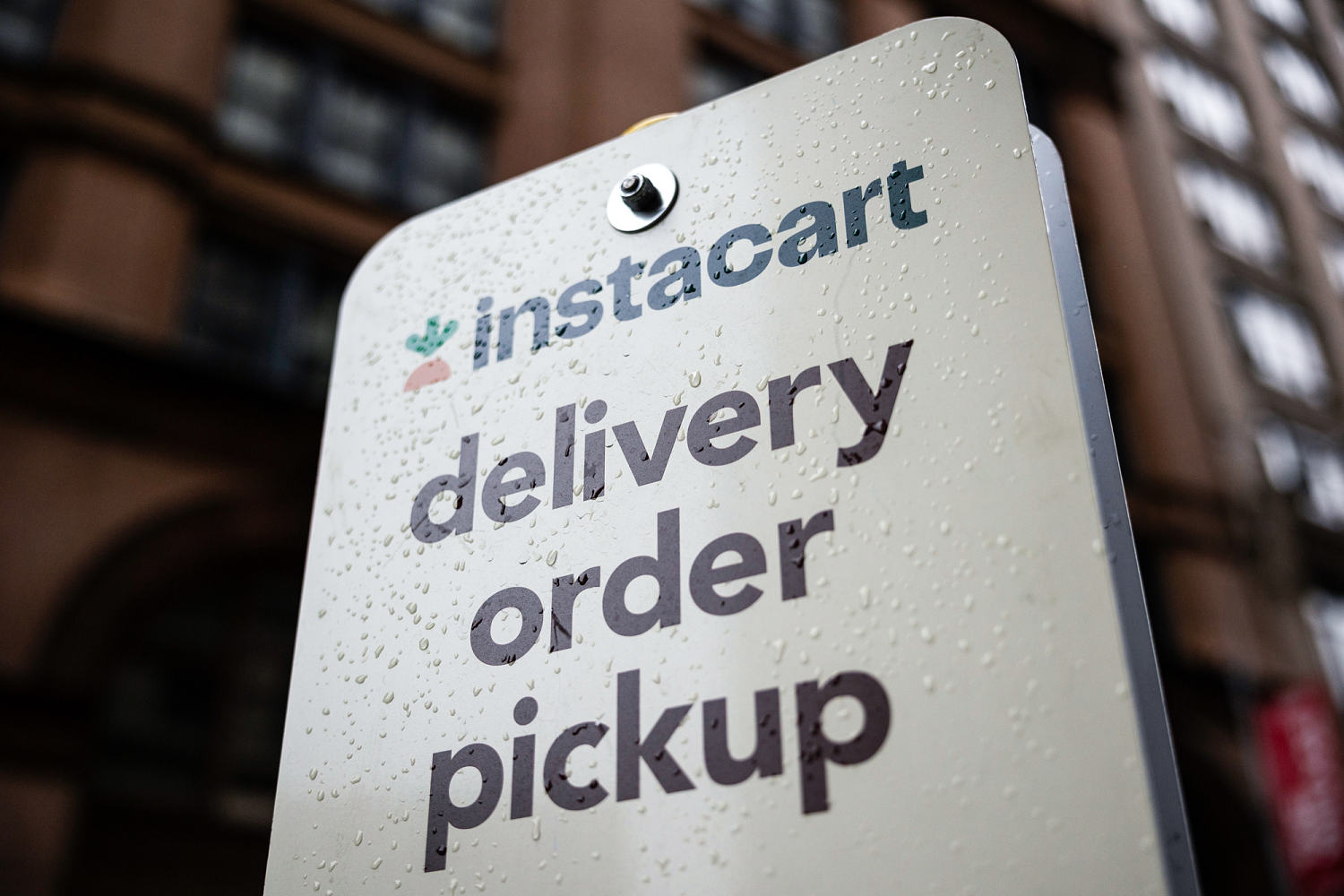 Instacart to halt 'item price tests' amid scrutiny of its AI tool for retailers