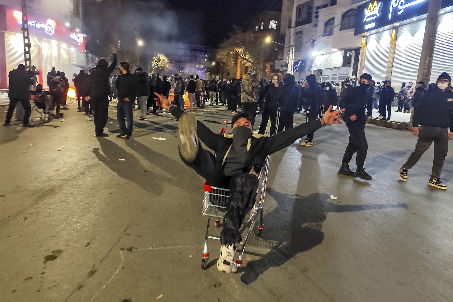 Trump weighs options on Iran as protest crackdown reportedly kills more than 500