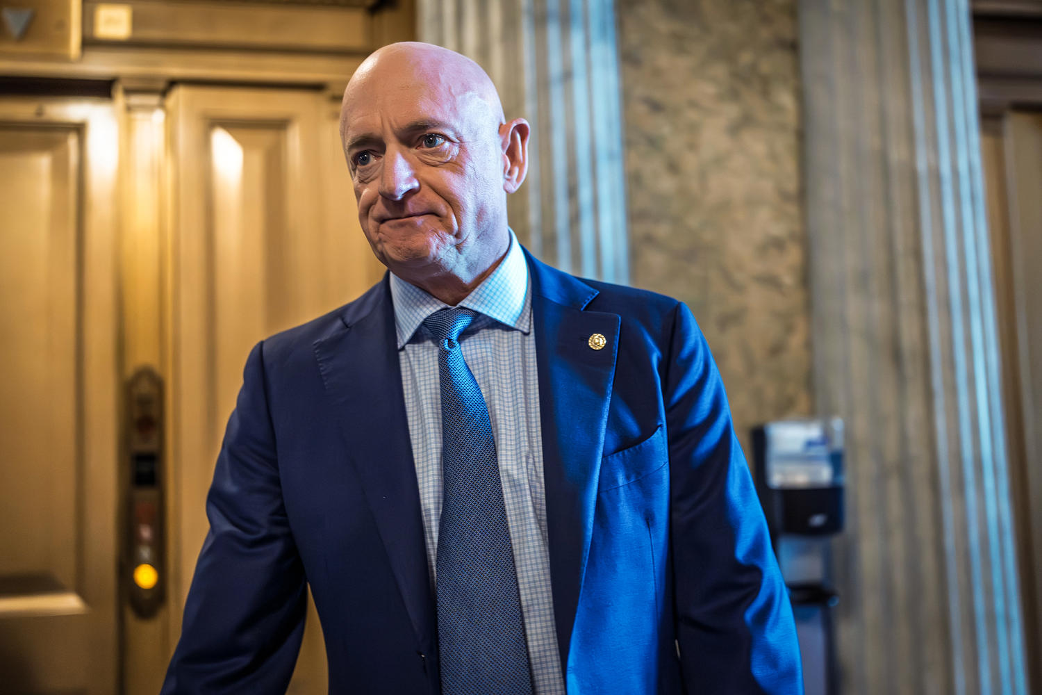 Judge appears likely to rule in Sen. Mark Kelly's favor in suit over 'illegal orders' video