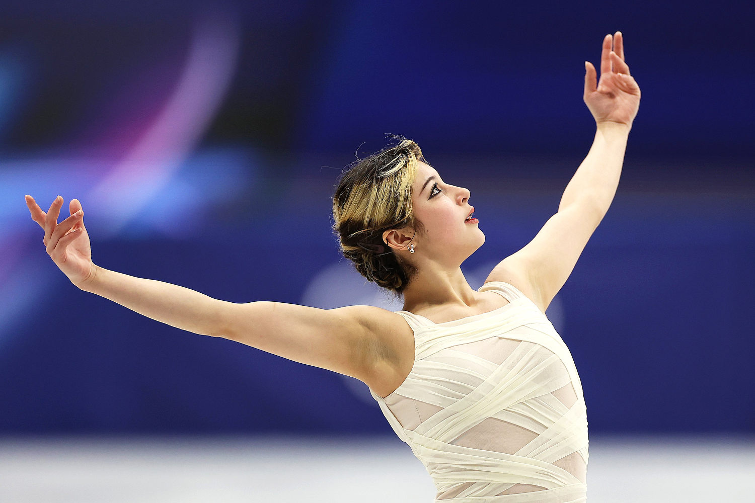 Alysa Liu leads the 'Blade Angels' quest for gold