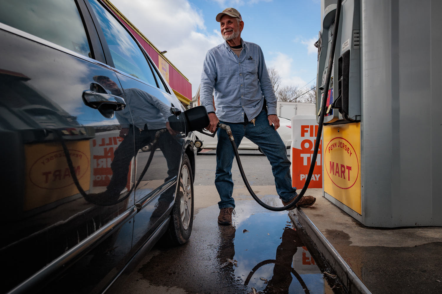 What a day at a gas station in Pennsylvania reveals about the midterms: From the Politics Desk