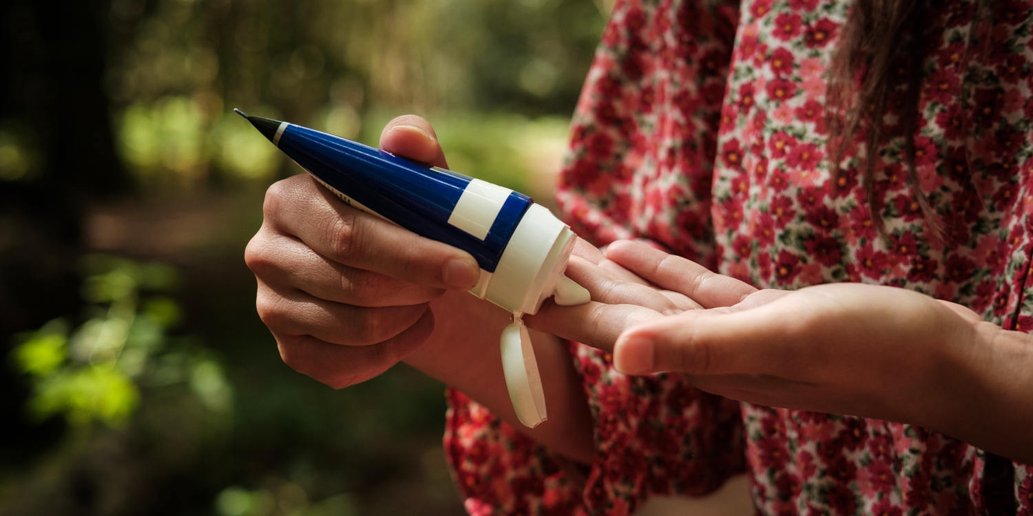 Dermatologists Recommend Home Treatments for Poison Ivy and Poison Oak Symptoms