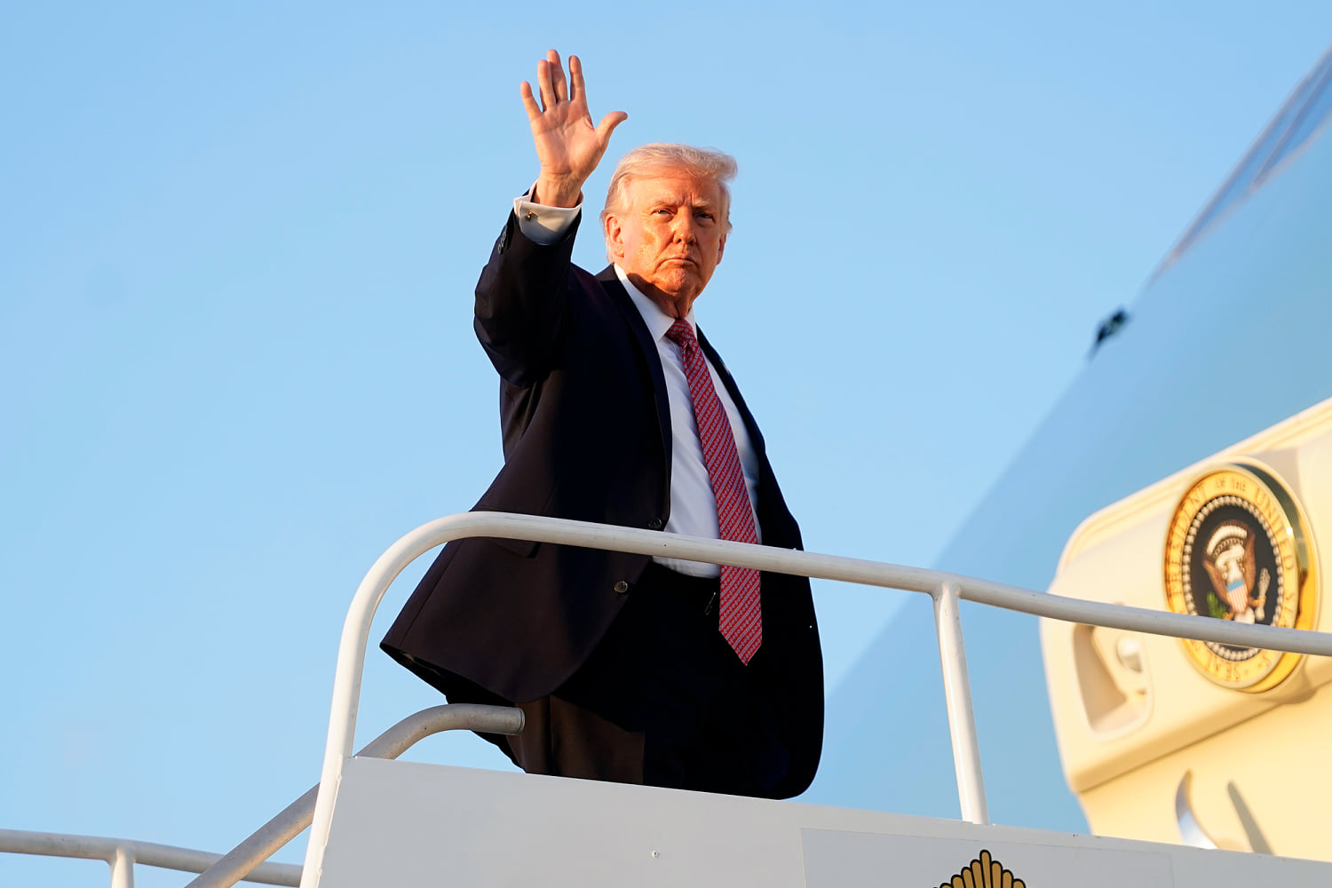 As Americans bear costs of the Iran war and DHS shutdown, politicians leave town