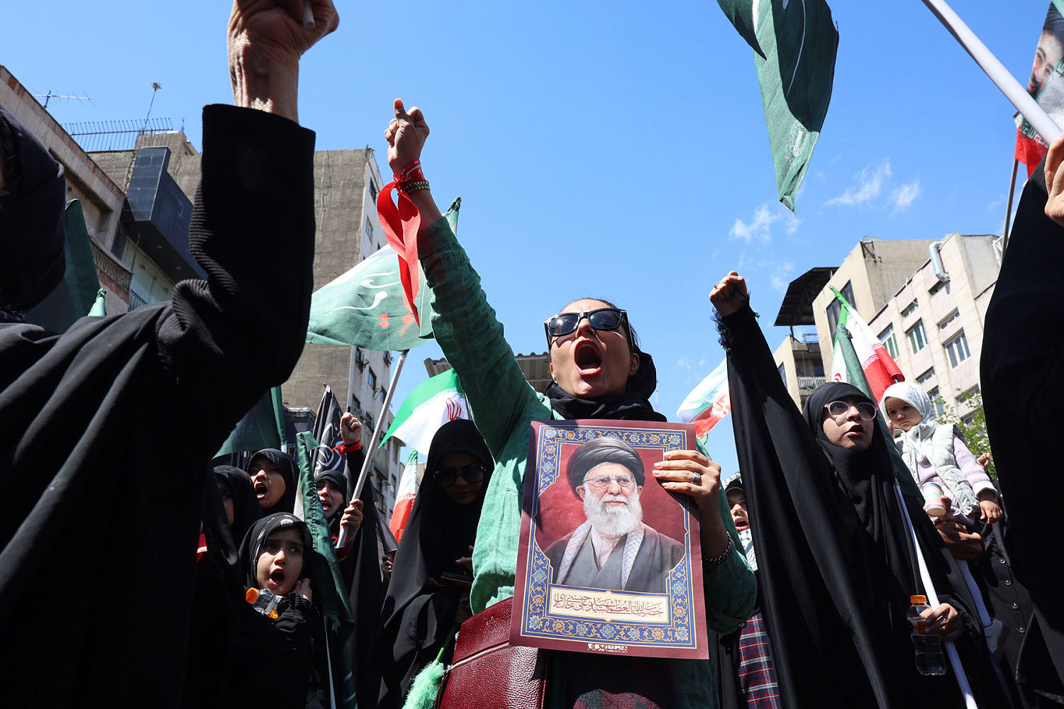 The Chessboard of Broken Glass