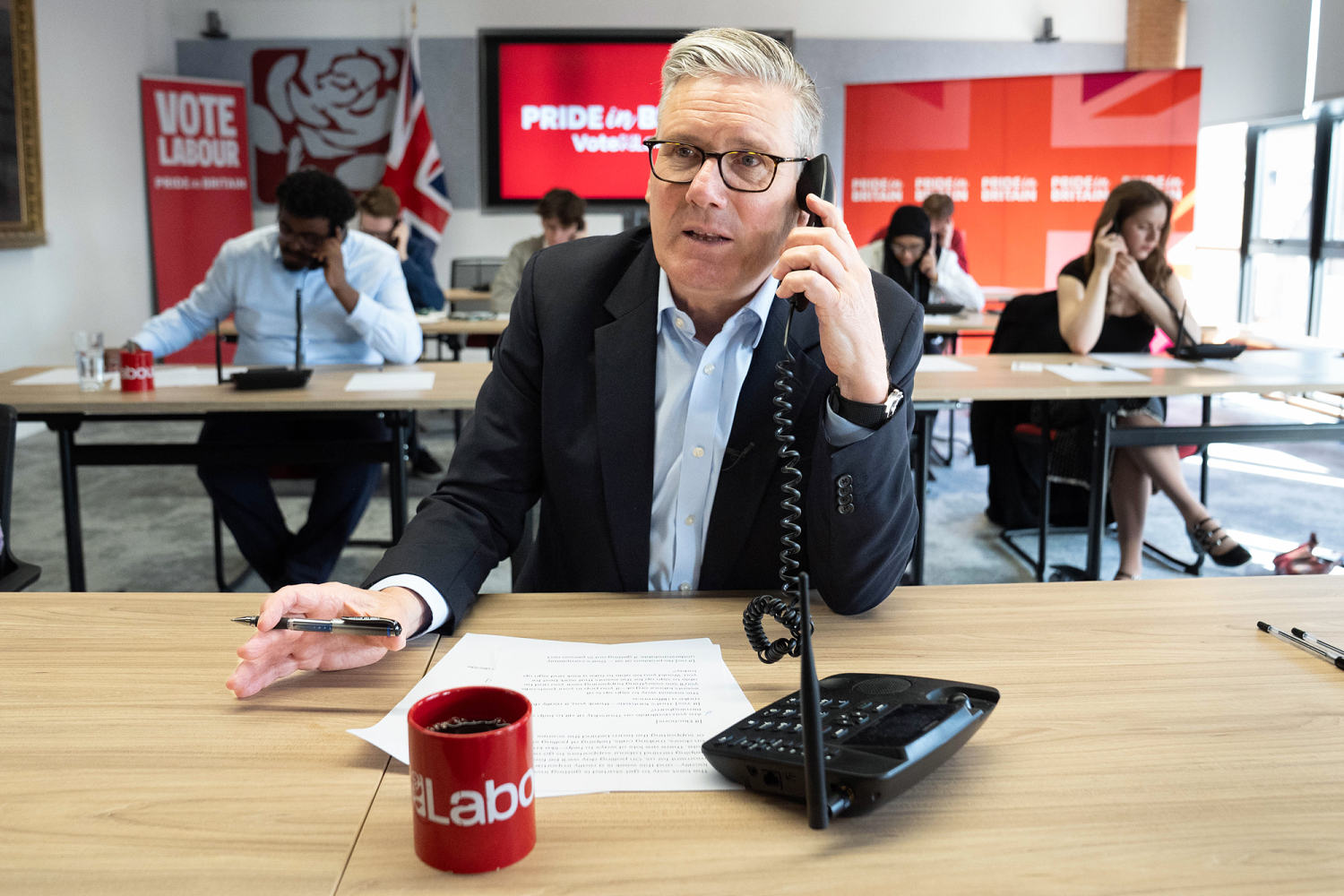 Starmer’s Labour suffer huge losses as hard-right Reform gains in U.K. elections