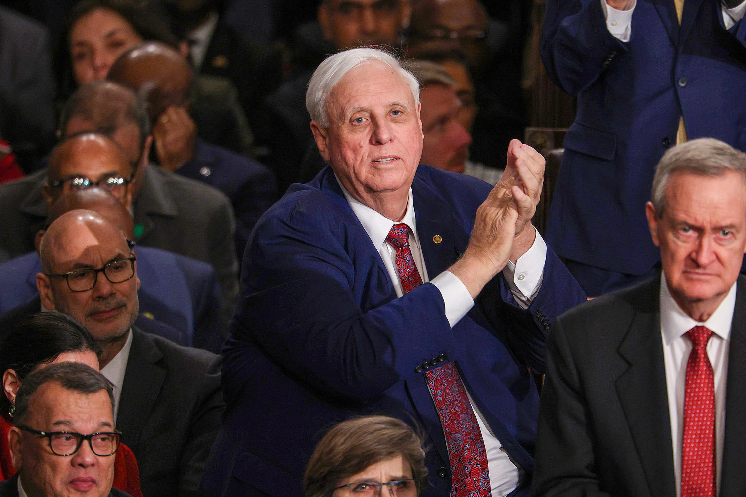 Senators vote to withhold their own pay during government shutdowns