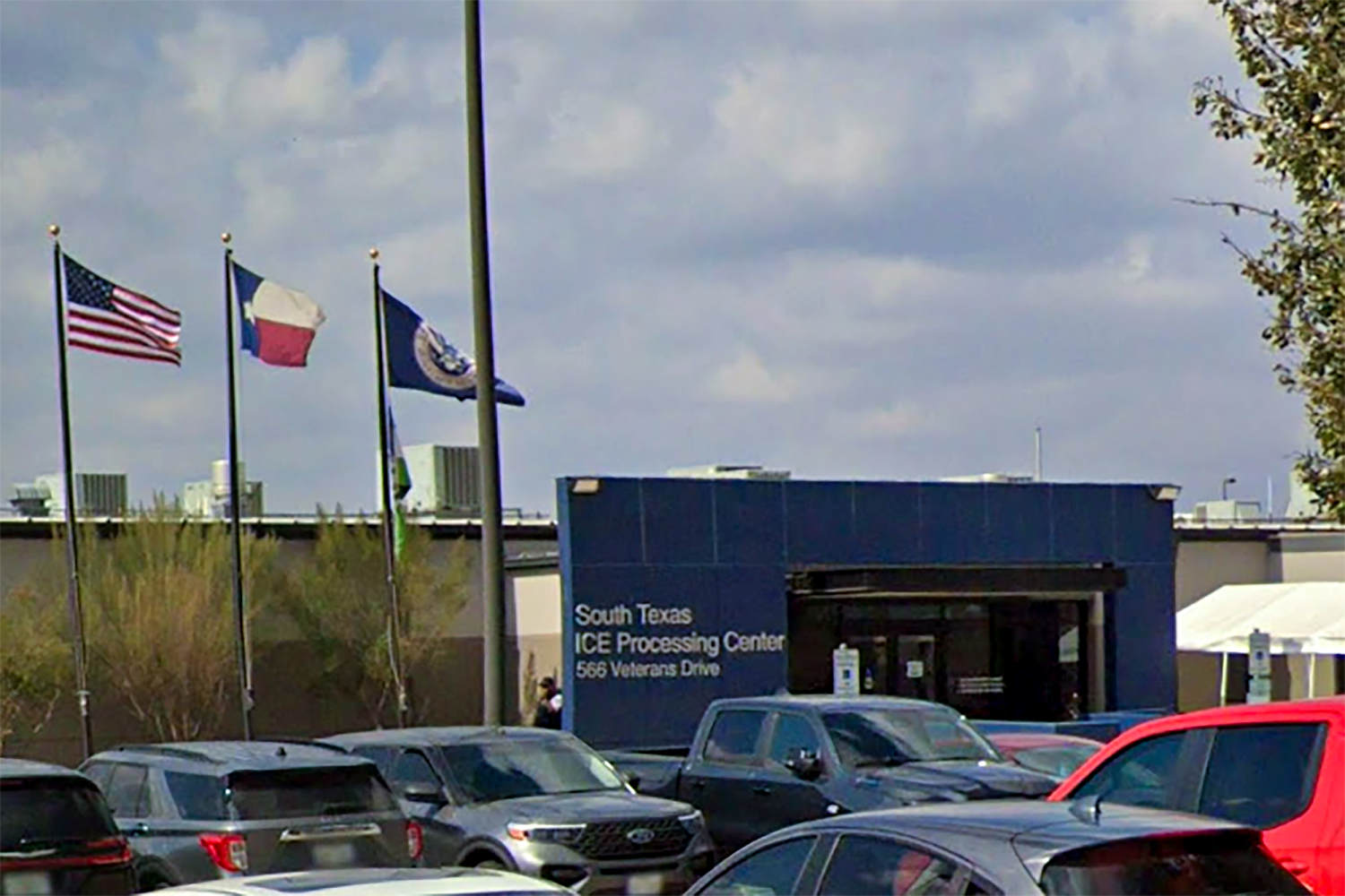 Suicides rise in ICE detention, 911 calls detail serious cases of self-harm