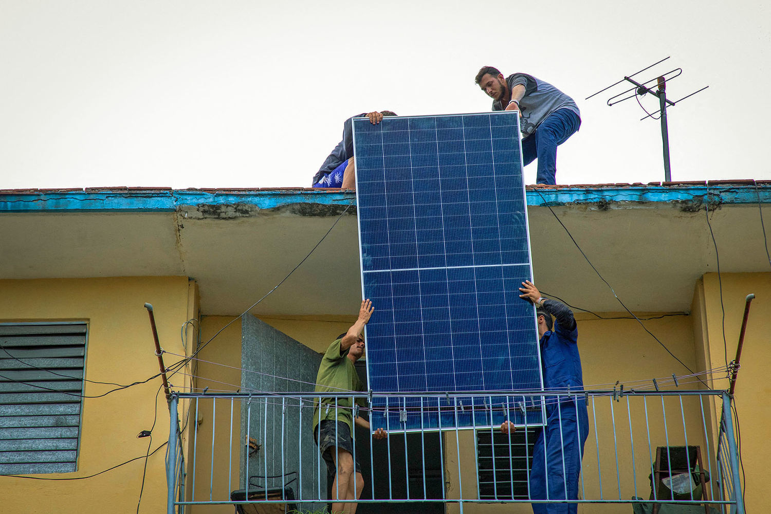 From solar to charcoal, Cubans look for alternatives amid outages and fuel shortages