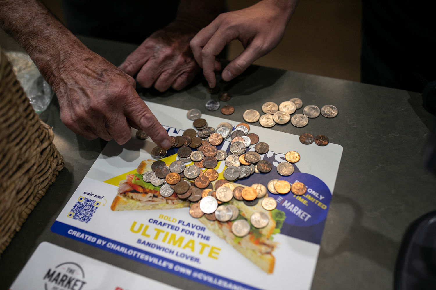 How high-end credit card perks are hurting shoppers who pay in cash