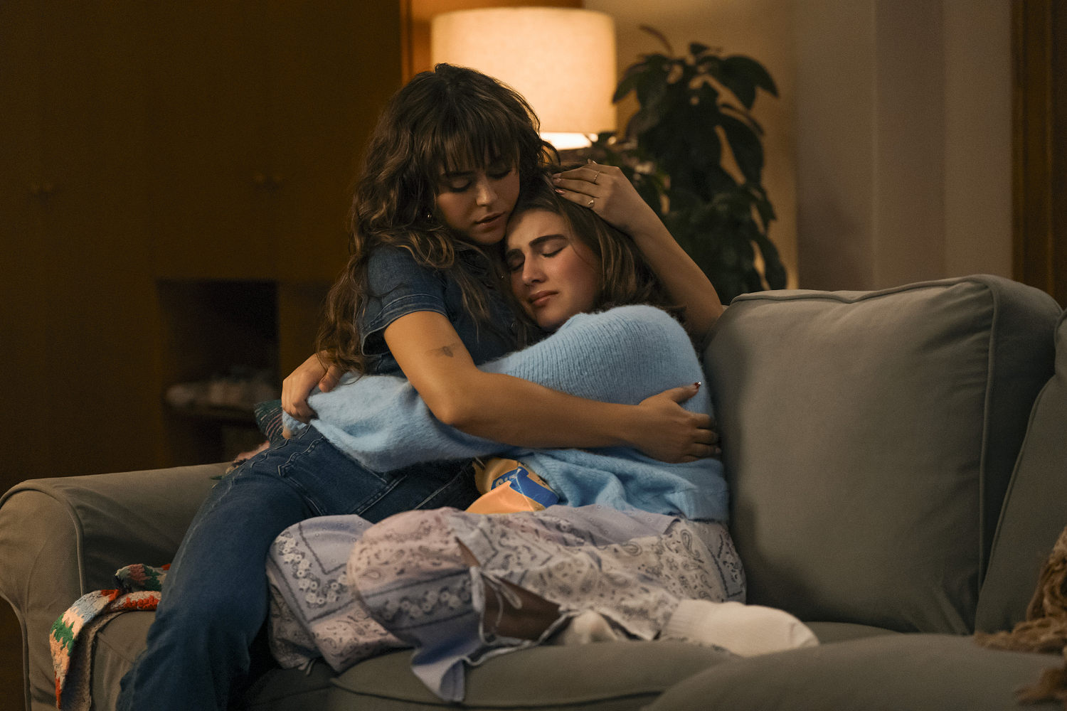 ‘Off Campus’ Showrunner Unpacks Those Big Changes From the Book