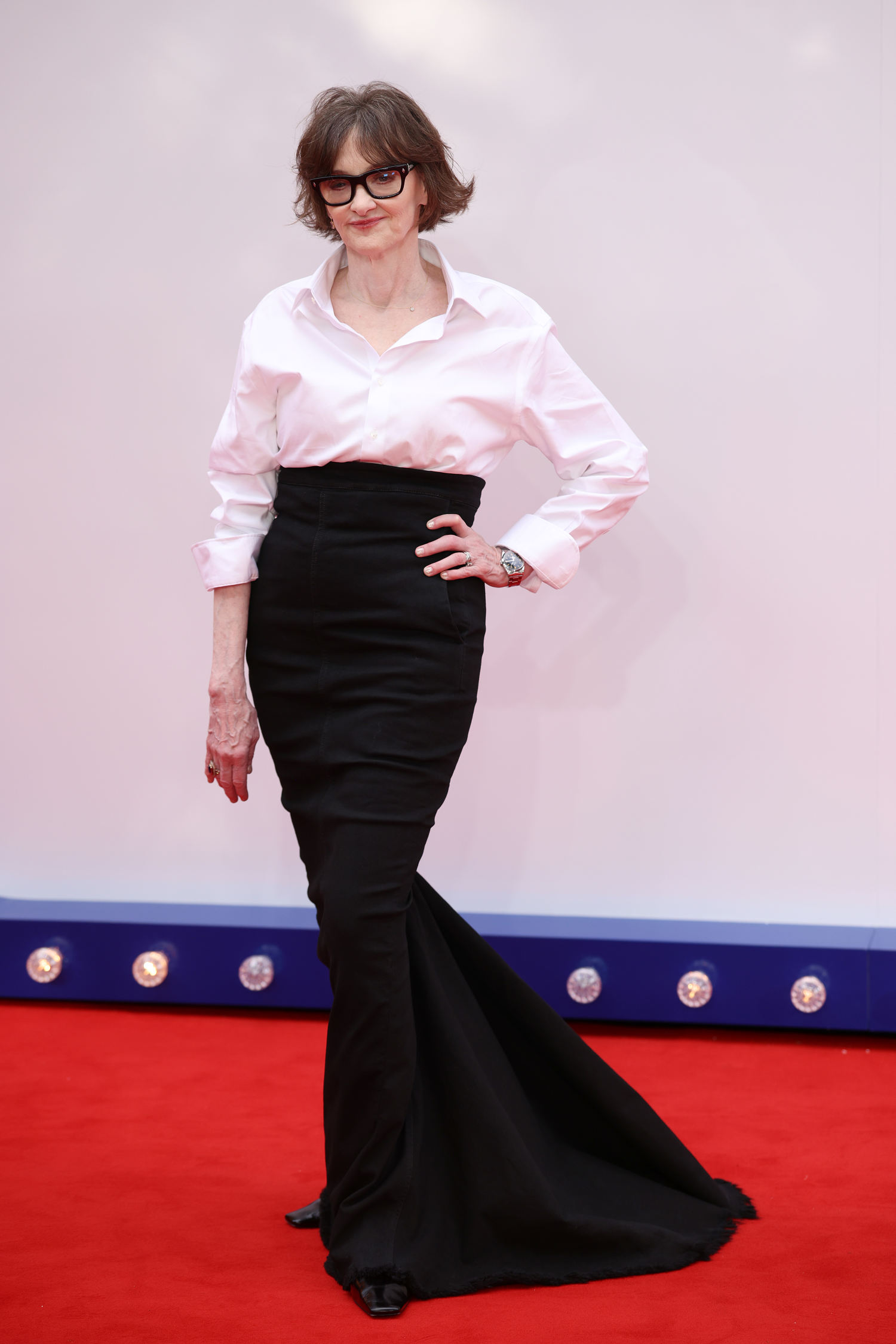 Joan Cusack Poses on Red Carpet for the First Time Since 2015 for ‘Toy Story 5’