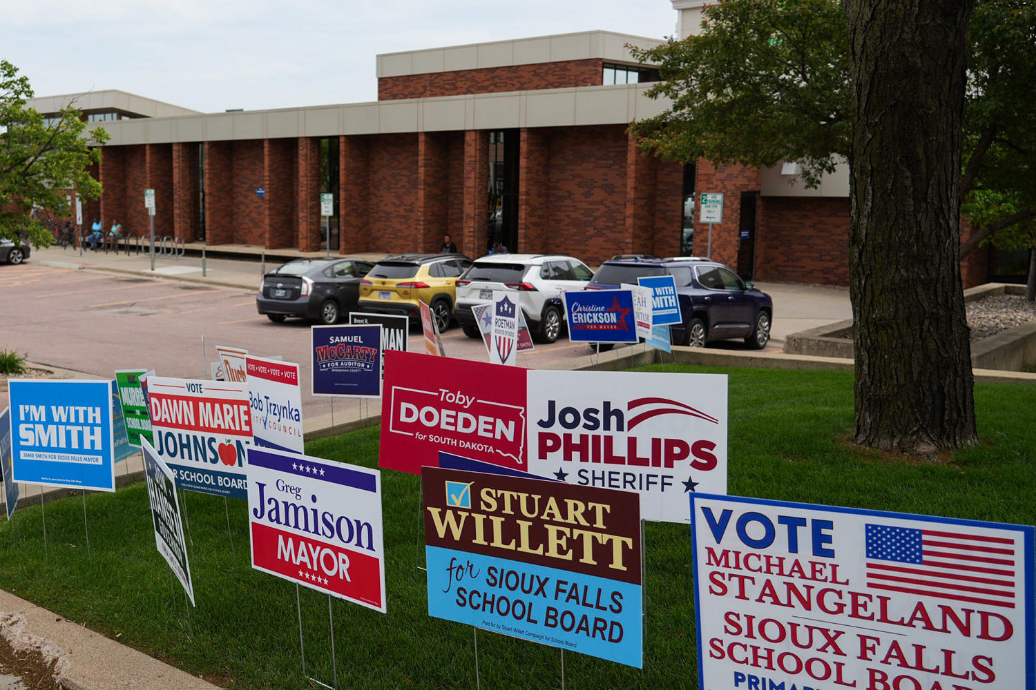 Republican businessman Toby Doeden advances to primary runoff in South Dakota governor’s race