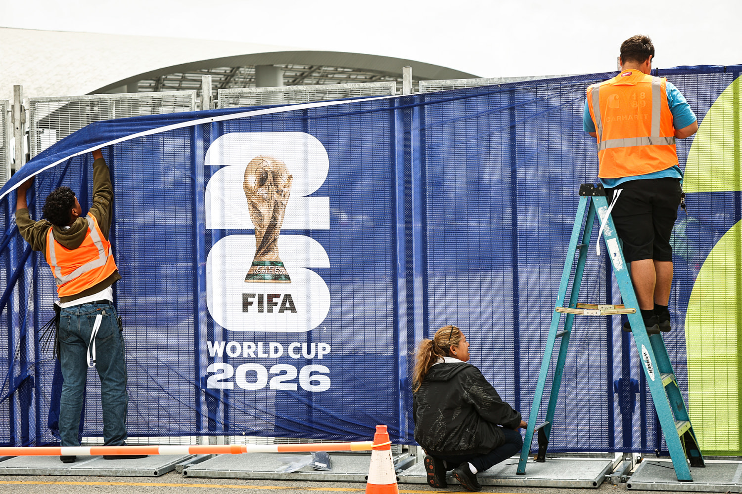 FIFA bans fans from taking water bottles into World Cup stadiums, a last-minute reversal
