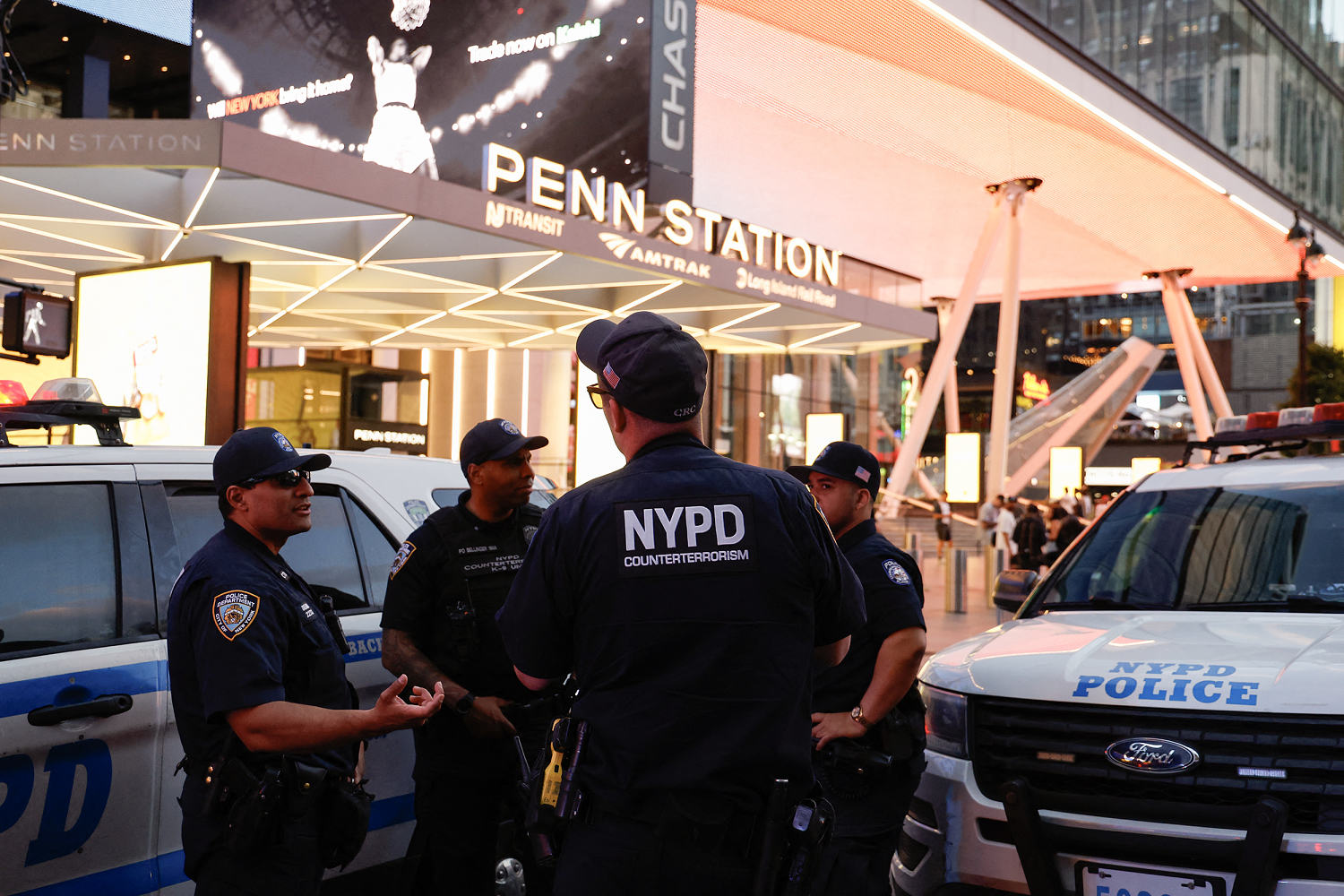 5 injured in stabbing at New York City’s Penn Station