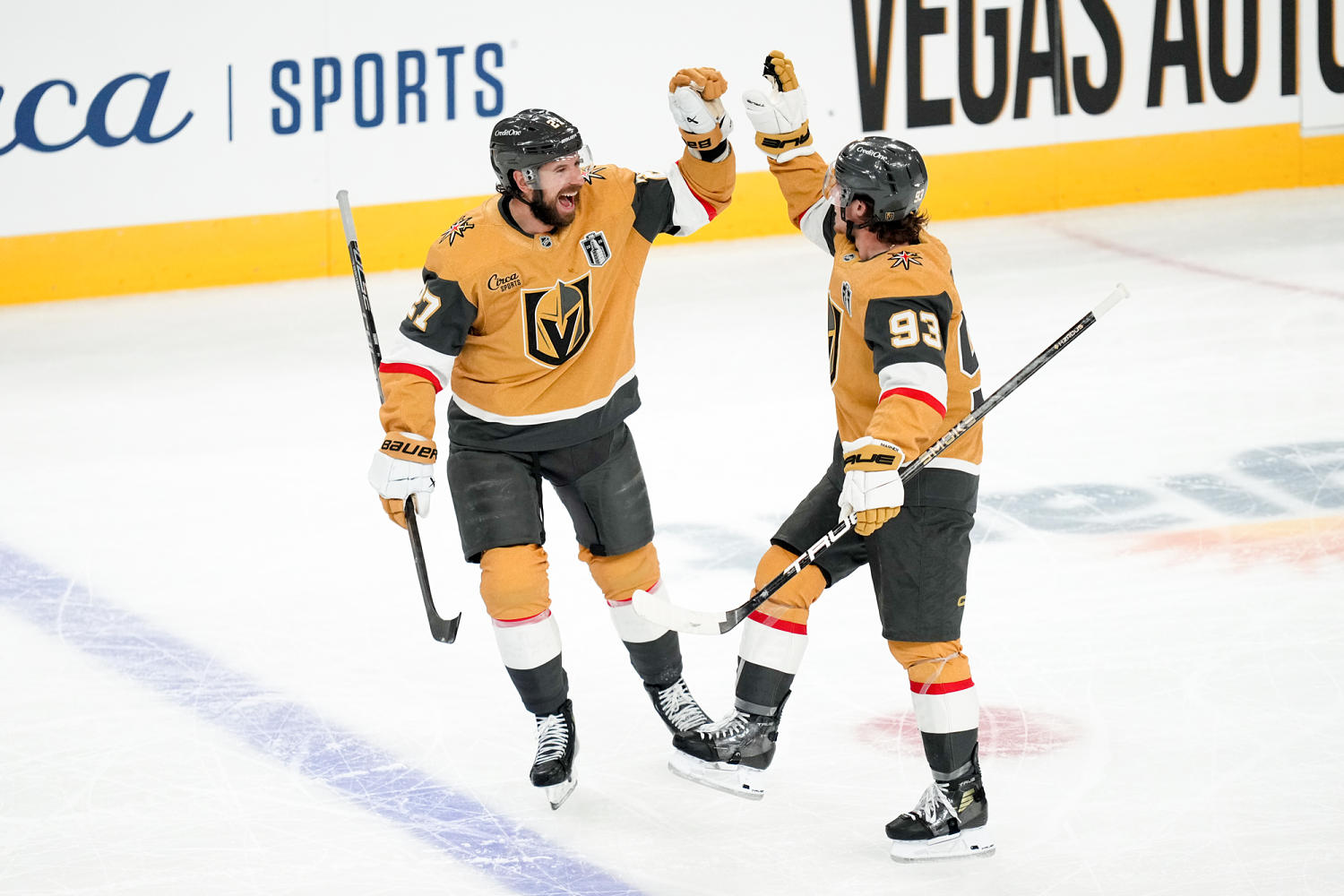 Golden Knights beat Hurricanes 5-4 in 2OT in Game 3 after blowing 4-goal lead