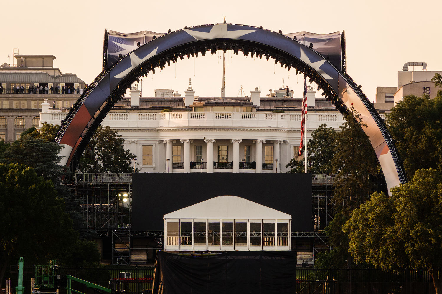 Federal lawsuit aims to stop UFC event on the White House So