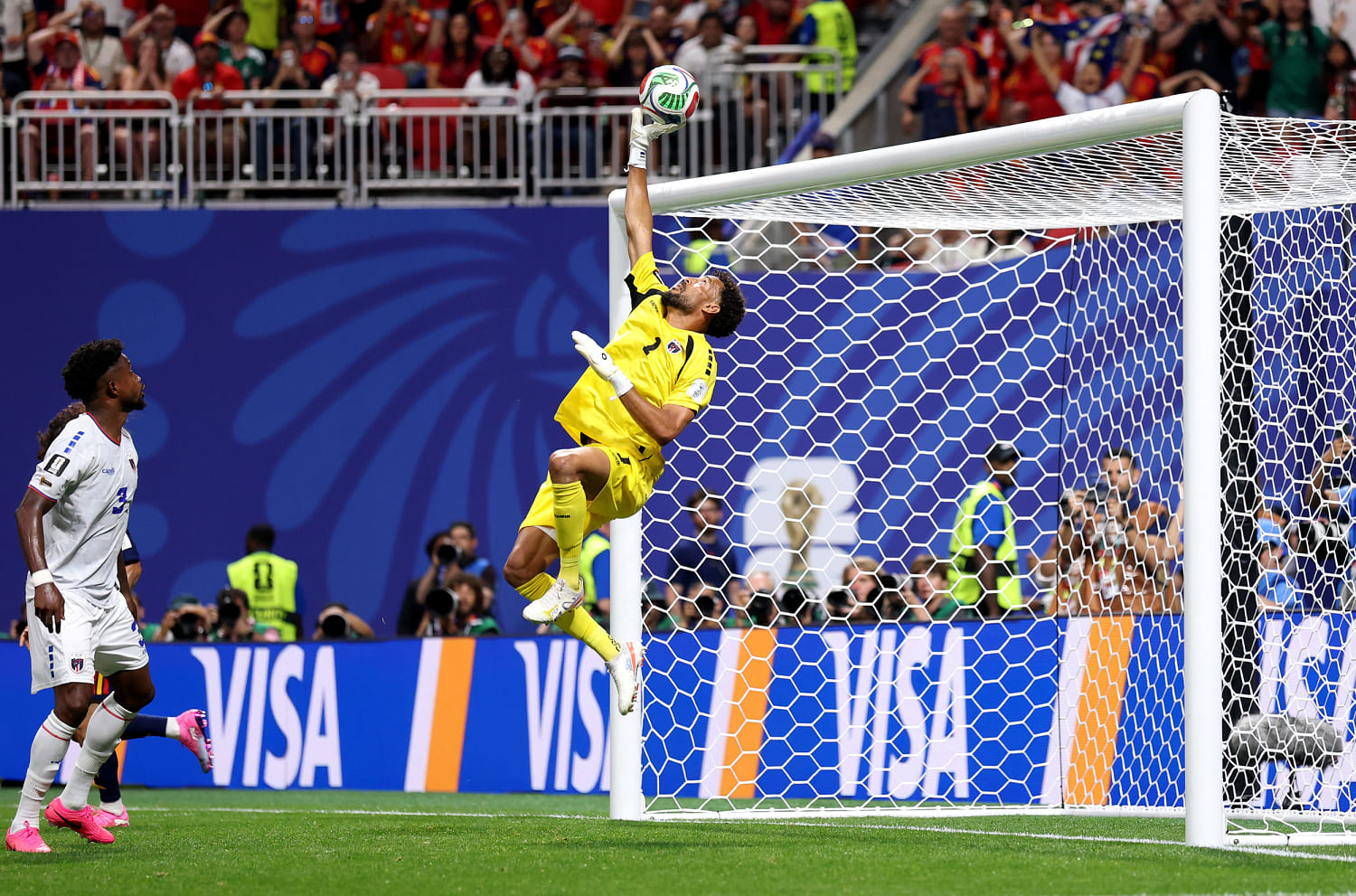 Meet the 40-year-old goalkeeper who blanked Spain in Cape Verde’s historic draw