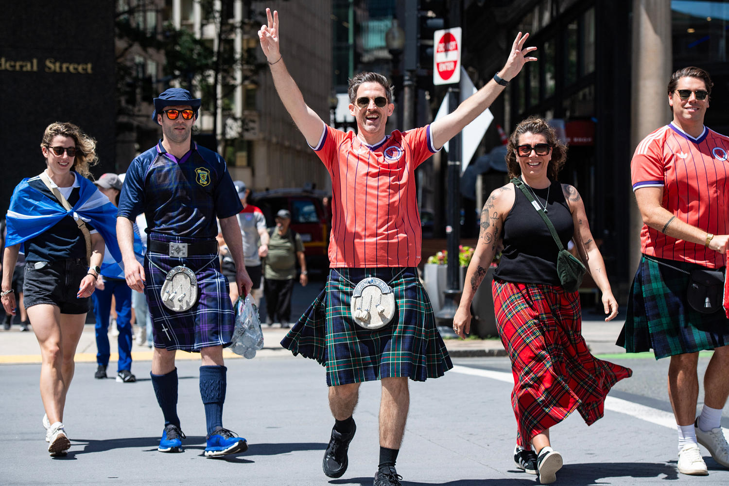 The Viking Row, a human statue and a Tartan takeover: World Cup trends capture U.S. hearts