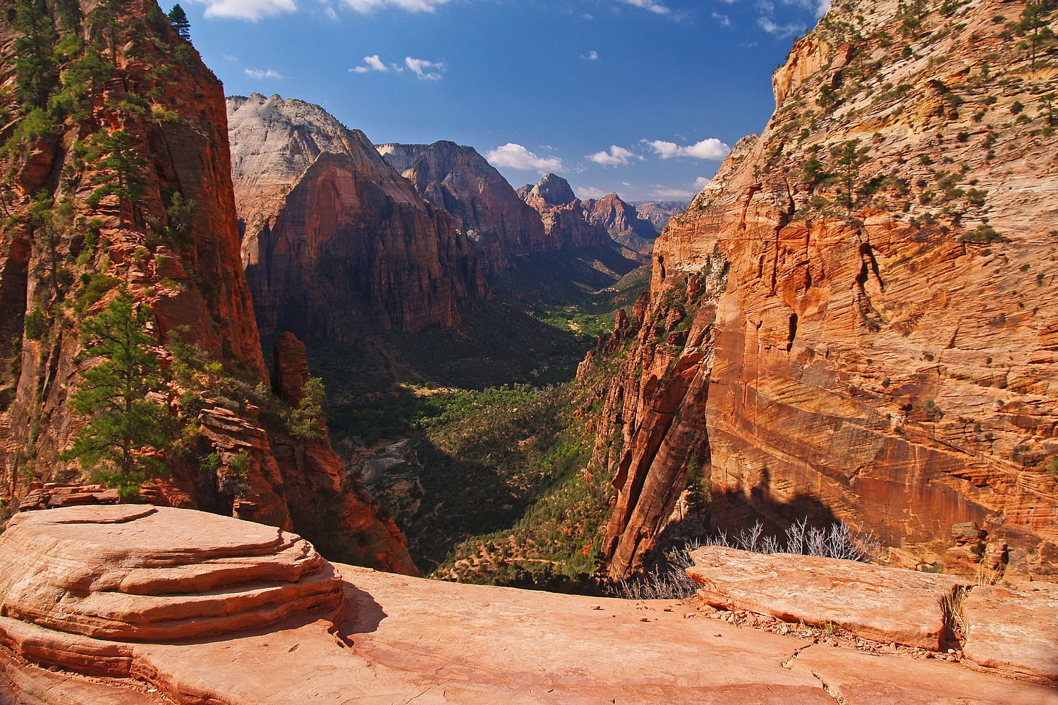 Former Vegas youth pastor charged with murder 20 years after his wife’s deadly fall at Zion National park