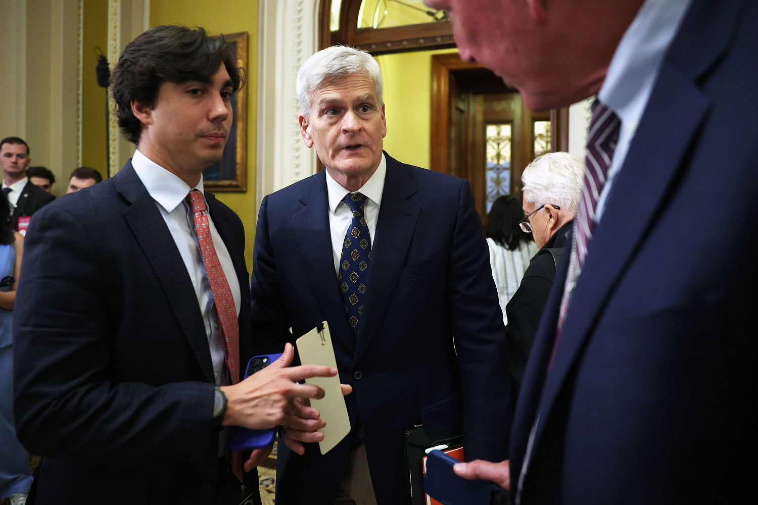Senate Republicans reject Iran war powers resolution after clashing with Trump at Capitol meeting