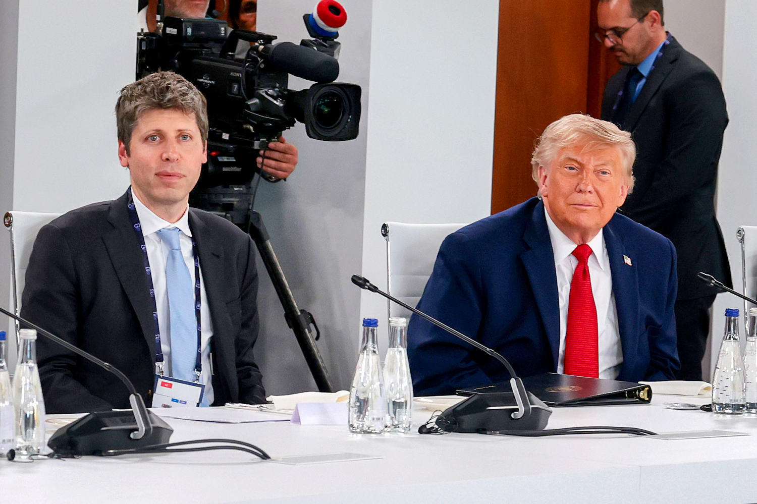 Voters of both parties want tighter AI regulation, poll finds