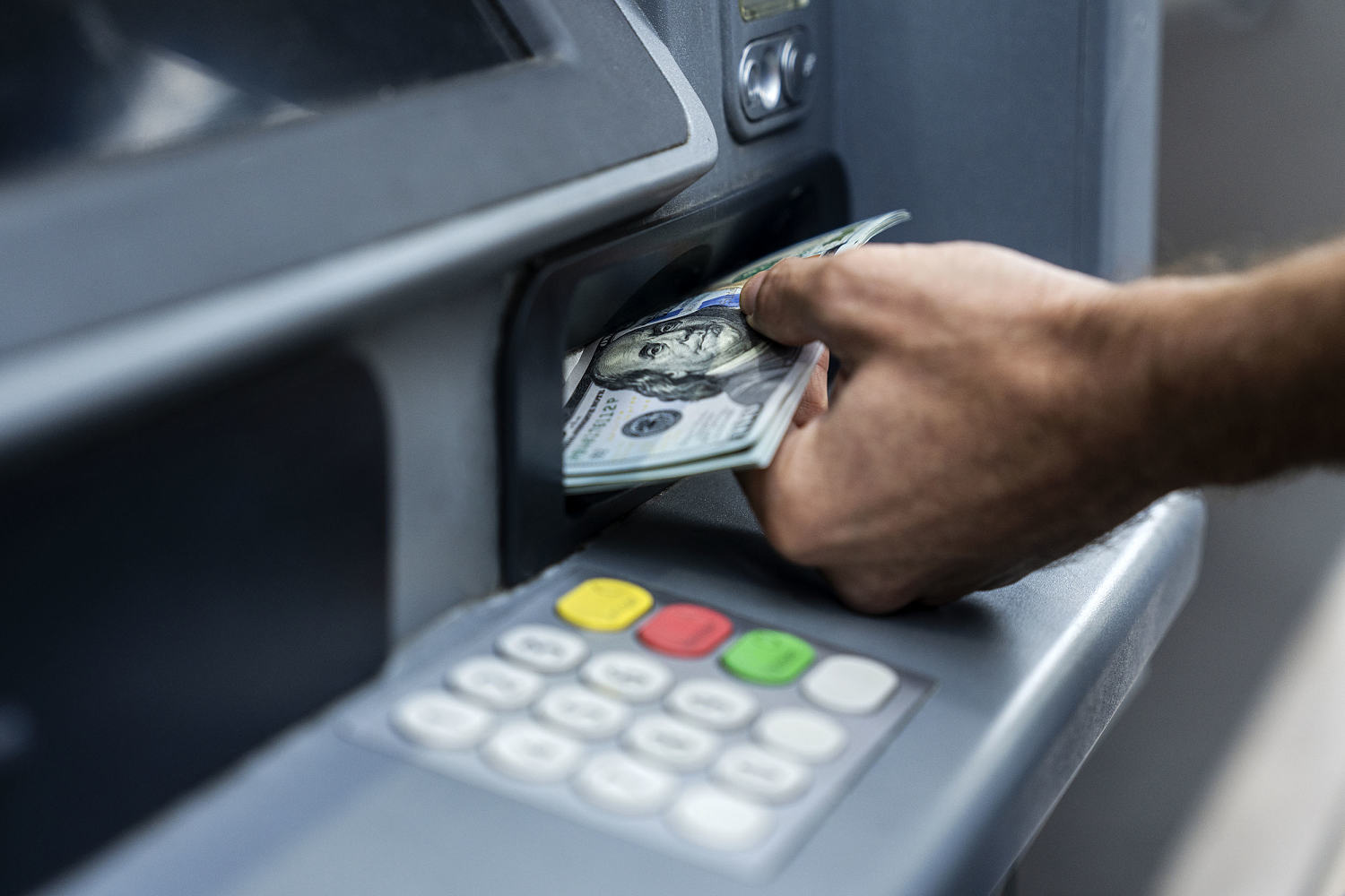 ‘Jackpotting’ crew stole over $500K from ATMs along I-95 in Connecticut, FBI says