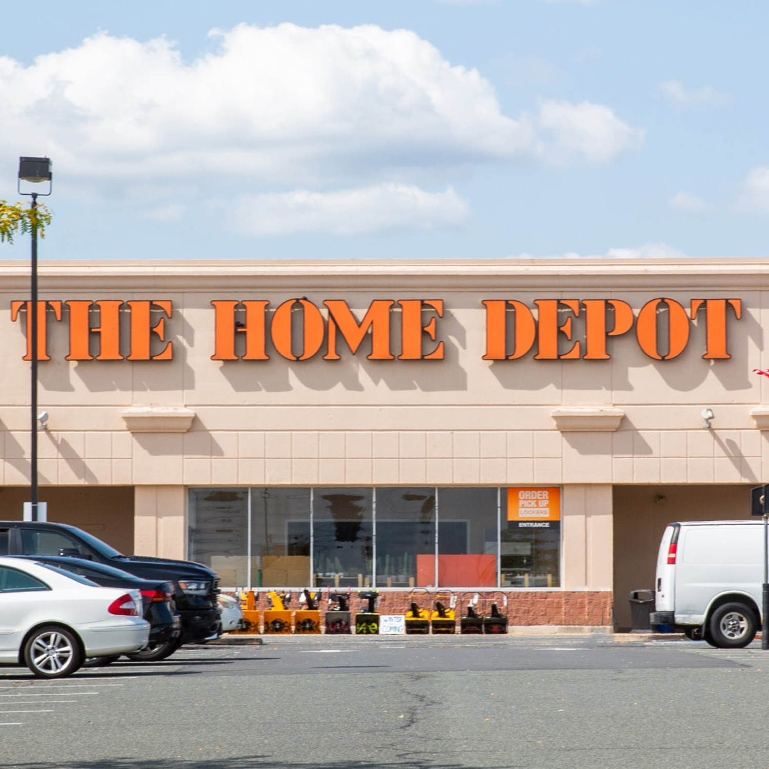 Home Depot’s July 4th sale has deals on Dewalt, Shark and more for up to 50% off