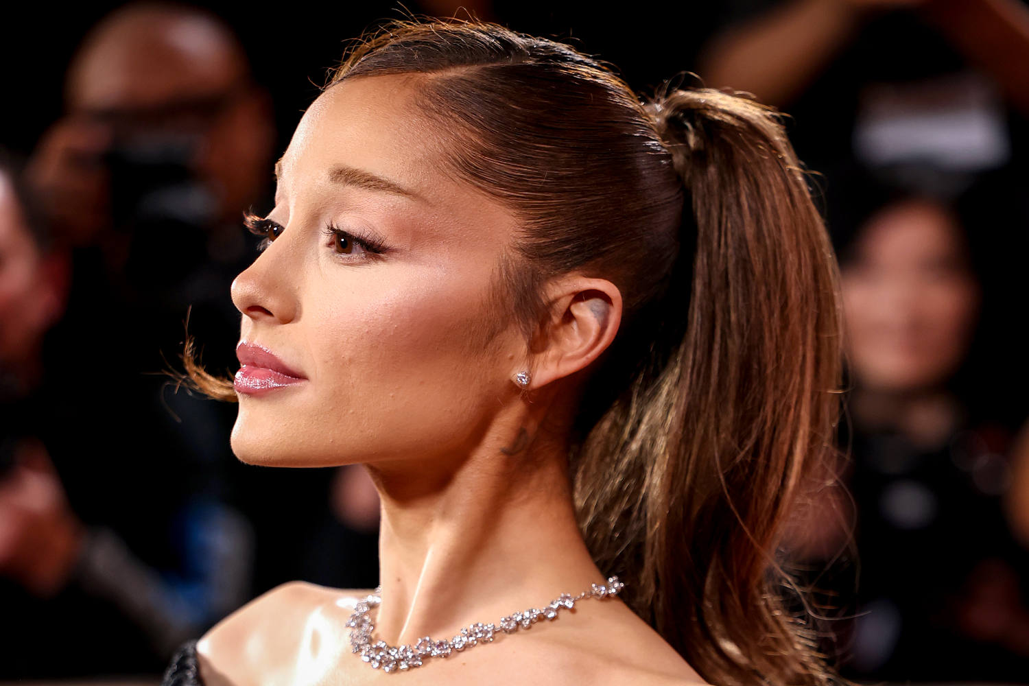 Ariana Grande tearfully ends 41-show tour and steps back from public life
