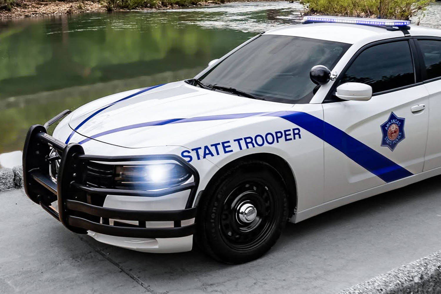 Arkansas trooper threw teen down and punched her in the face during traffic stop, lawsuit says