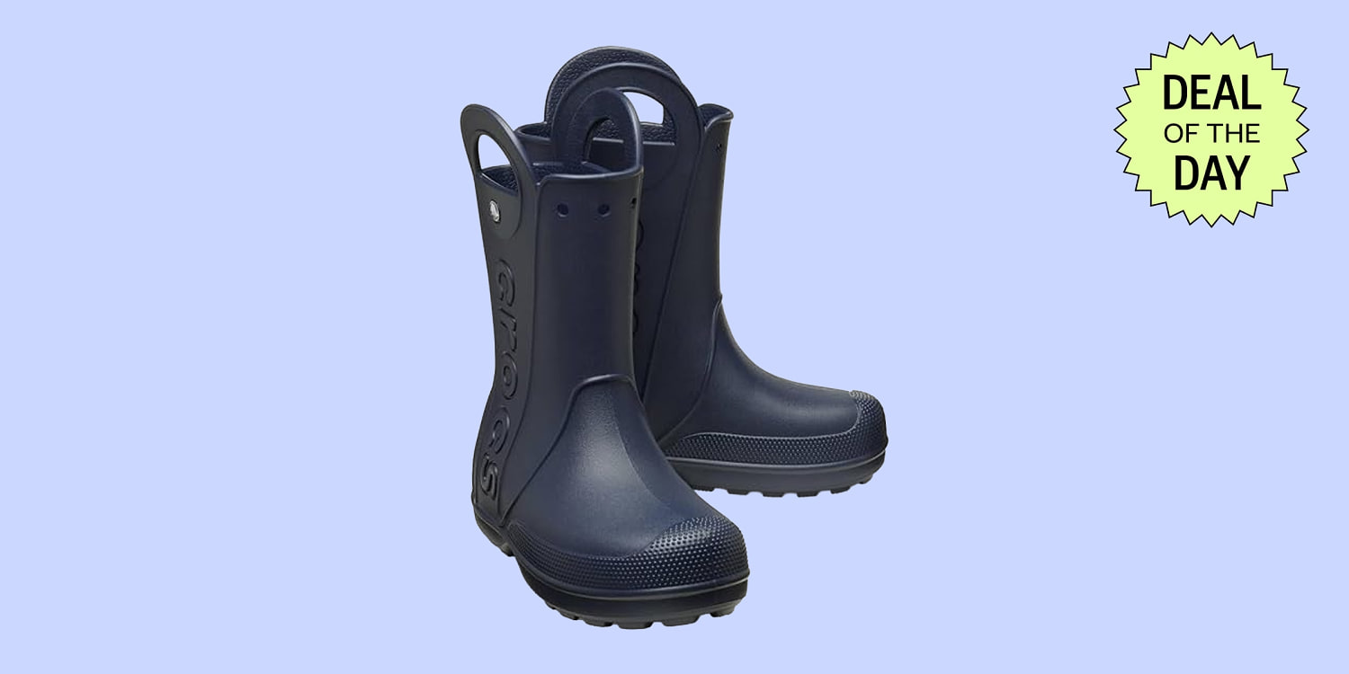 Storm season is here — and so is a 25% discount on Crocs rain boots​Storm season is here — and so is a 25% discount on Crocs rain boots 
