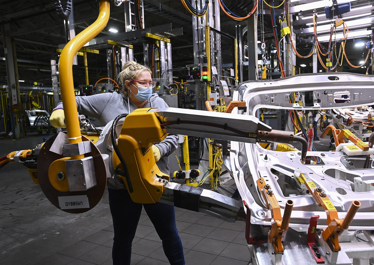 Trump hits back at Carney, threatens to hike auto, truck, metals tariffs to 50%