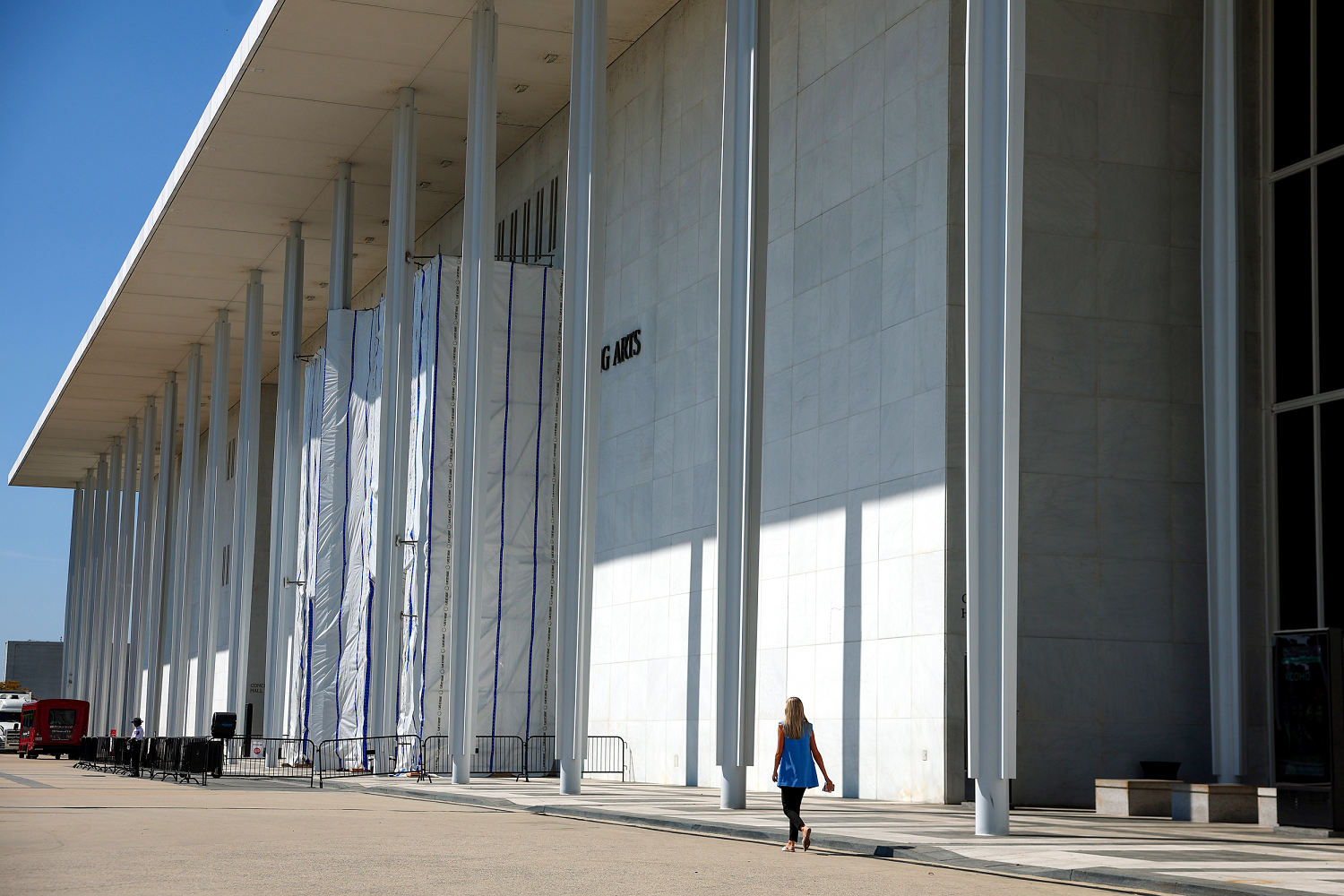 Trump administration says it might demolish the Kennedy Center if court blocks renovations