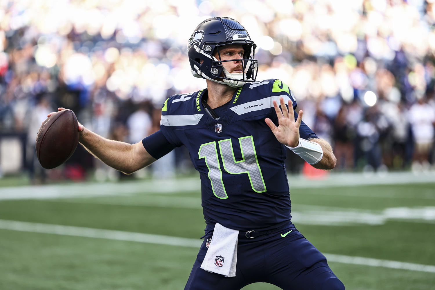 Seahawks quarterback Sam Darnold ruled out vs. Patriots with hip injury