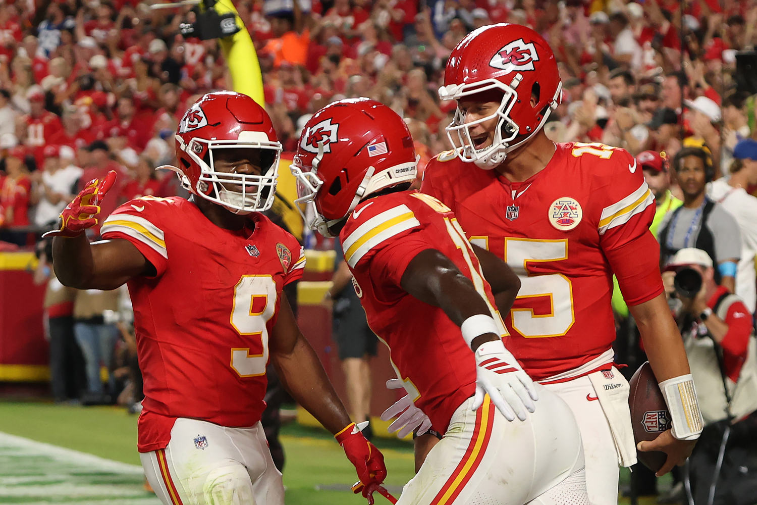 The Chiefs and Patrick Mahomes look like their old selves, but now with new help