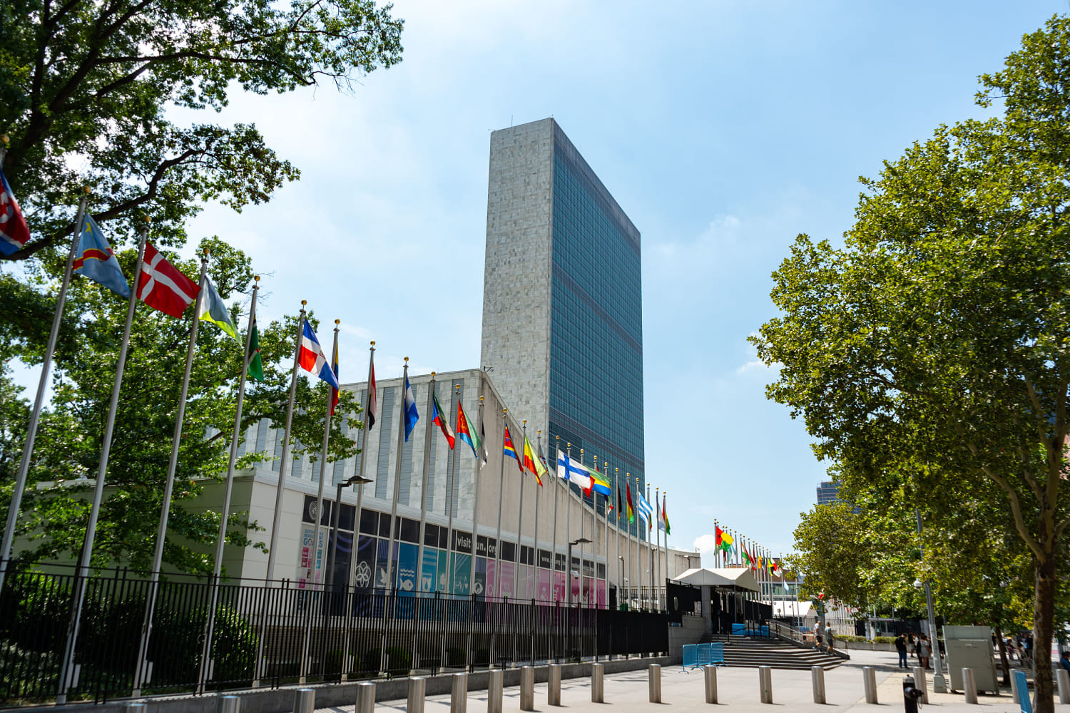 20 nations call for new global body to oversee AI