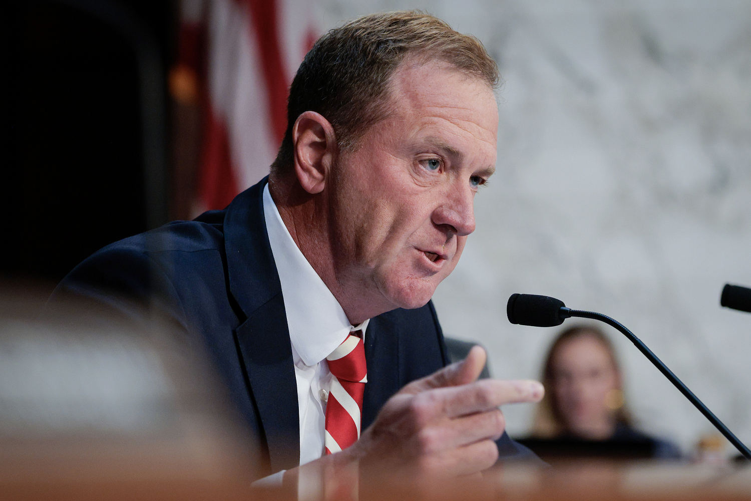 GOP senator airballs perjury claim against Jack Smith over apparent Hawks/Hawkeyes mixup