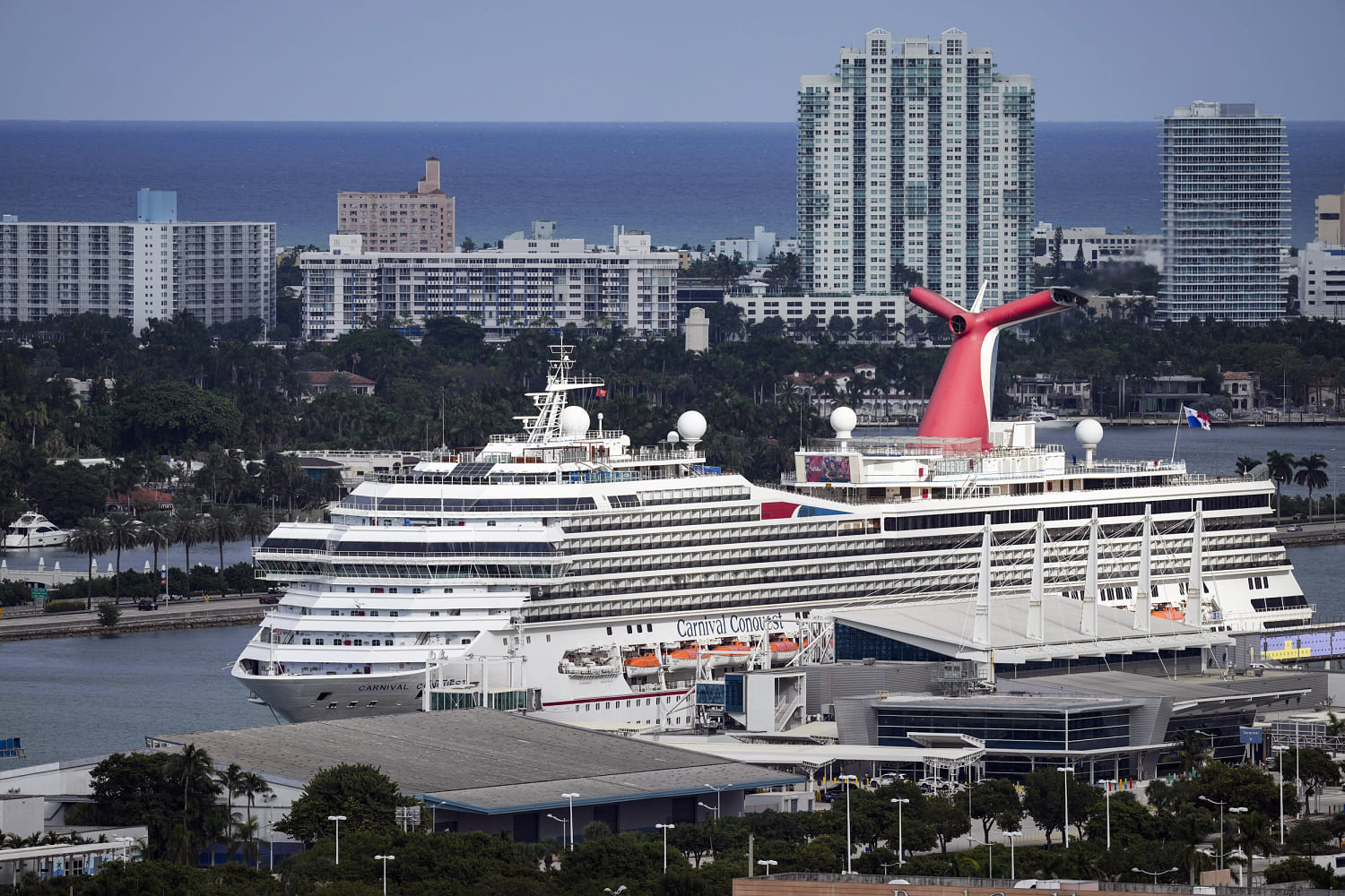 Mom left infant, toddler and two other kids home alone while she went on 3-day cruise, officials say