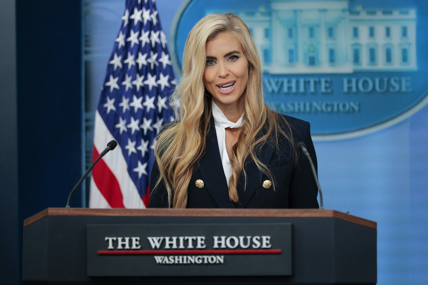 Trump’s new White House press secretary Katie Zacharia keeps first briefing short