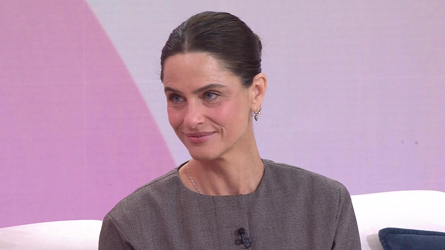 Amanda Peet Reveals First ‘Weird’ Sign of Breast Cancer. It Wasn’t a Lump​Amanda Peet Reveals First ‘Weird’ Sign of Breast Cancer. It Wasn’t a Lump 
