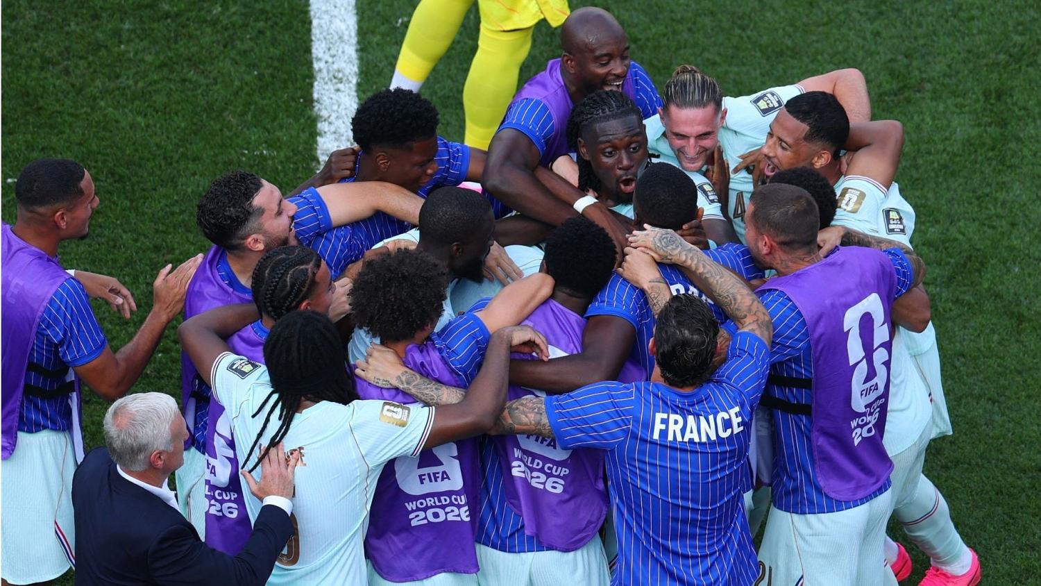 Mbappé abre el marcador y Dembélé lo sigue con otro tanto