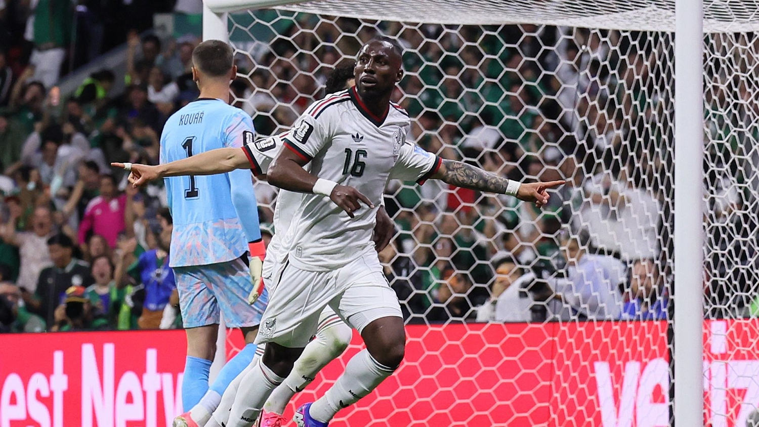 Julián Quiñones habla con el corazón sobre el orgullo de jugar para México