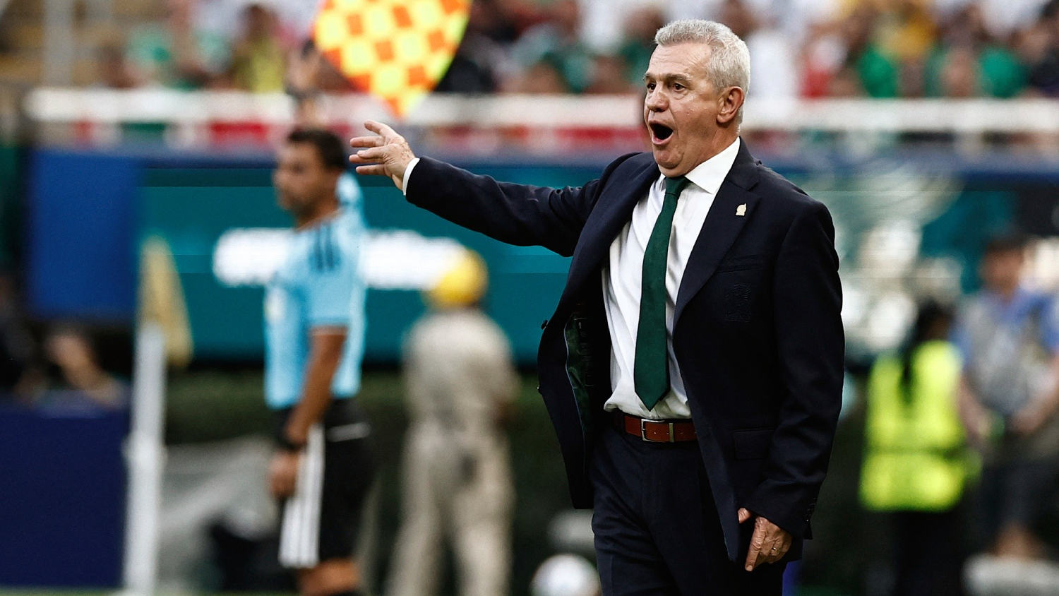 Javier Aguirre explota de emoción tras el primer gol de México