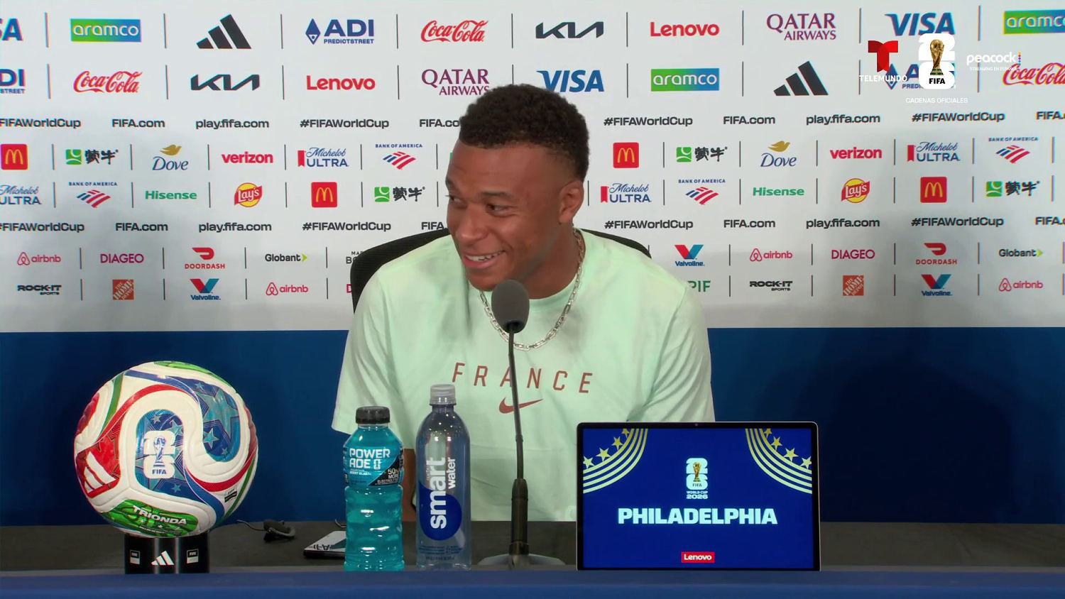 Mbappé: "Lionel Messi es el mejor del mundo junto a Cristiano Ronaldo"